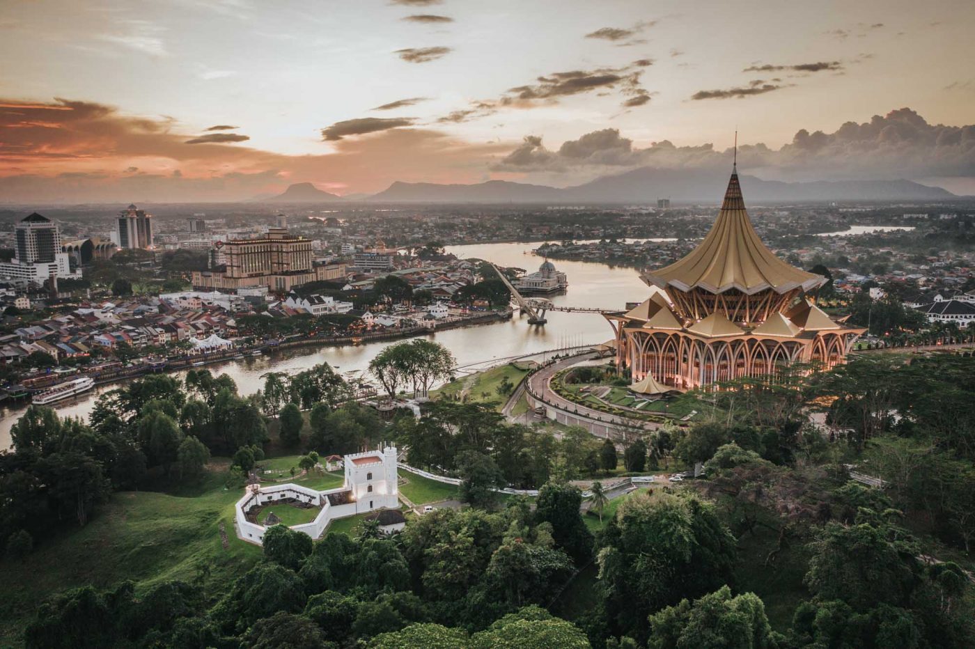 Notes on the built environment of Kuching, Sarawak in